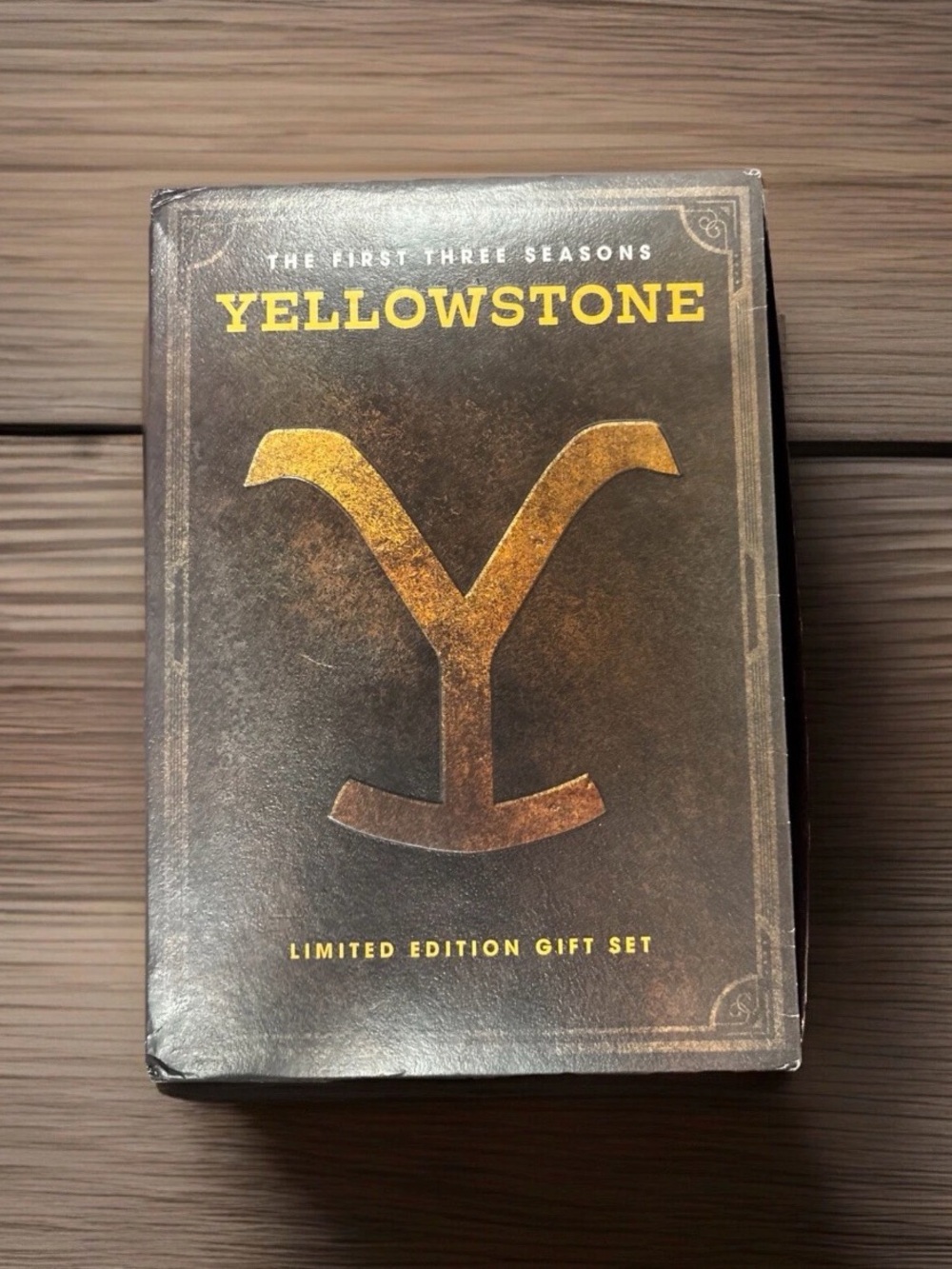 Yellowstone: the First Three Seasons, limited edition (DVD)